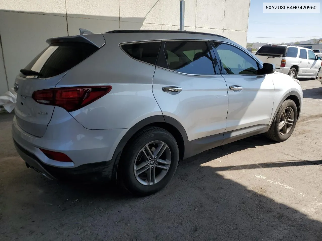 5XYZU3LB4HG420960 2017 Hyundai Santa Fe Sport