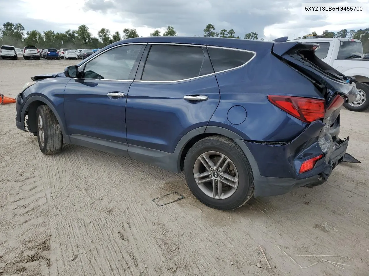 5XYZT3LB6HG455700 2017 Hyundai Santa Fe Sport