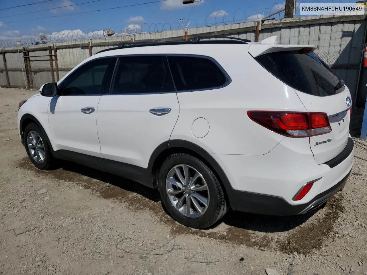 KM8SN4HF0HU190649 2017 Hyundai Santa Fe Se