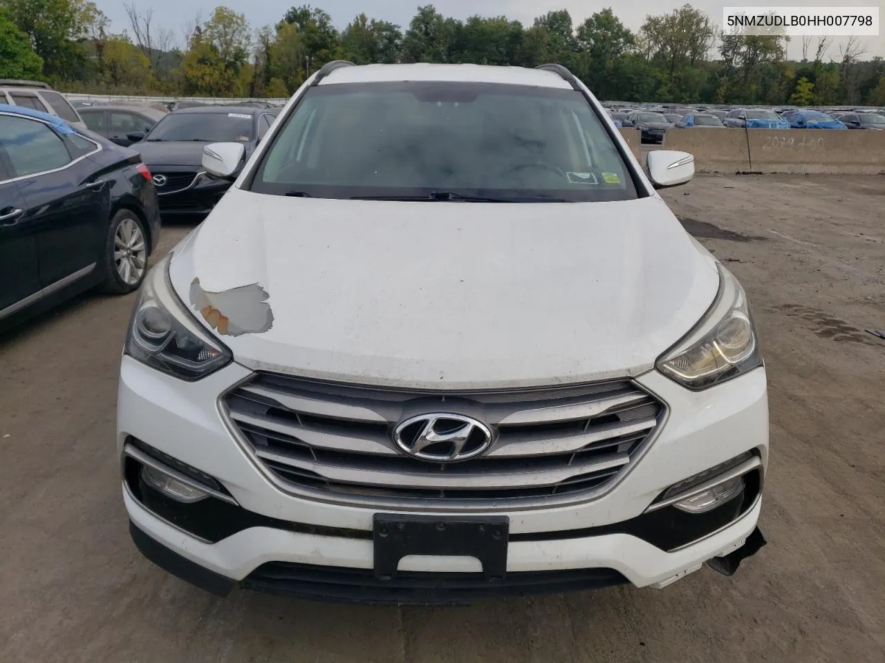 2017 Hyundai Santa Fe Sport VIN: 5NMZUDLB0HH007798 Lot: 72575634