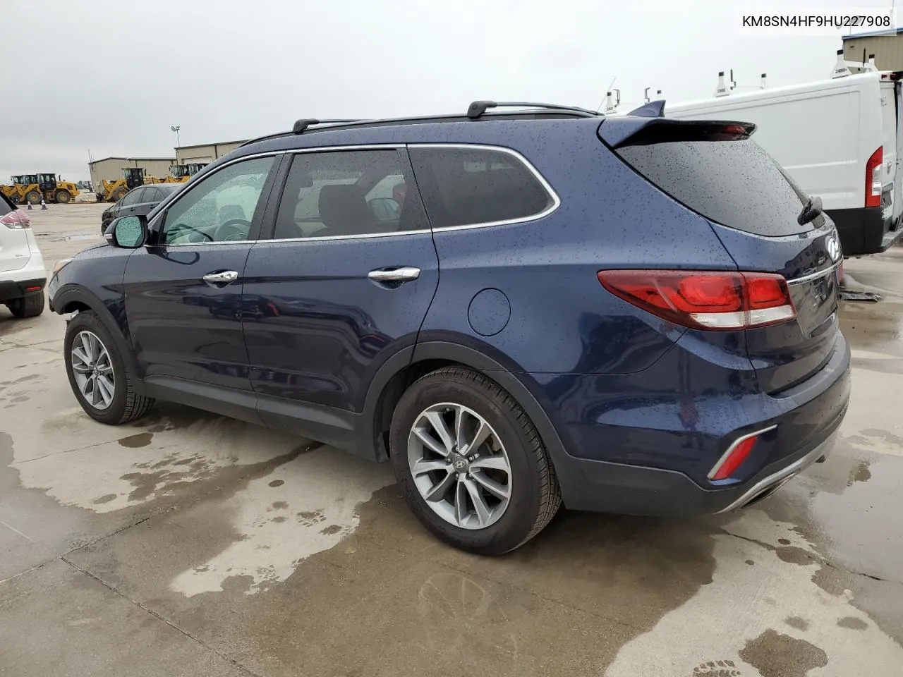 KM8SN4HF9HU227908 2017 Hyundai Santa Fe Se