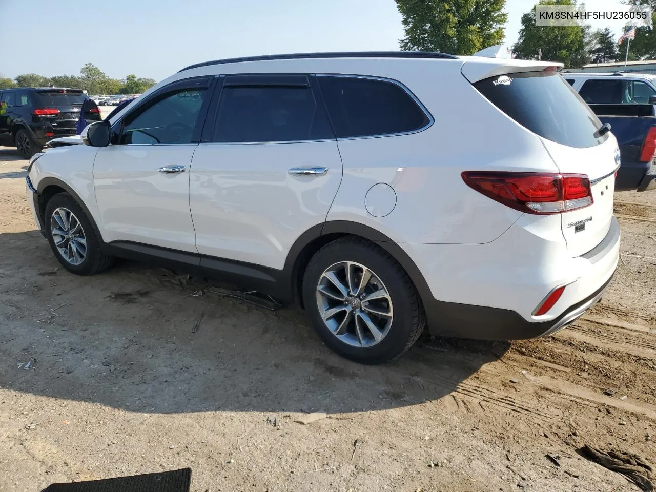 2017 Hyundai Santa Fe Se VIN: KM8SN4HF5HU236055 Lot: 75869924