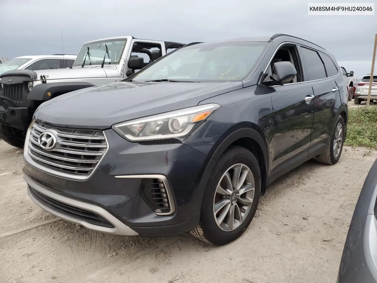 KM8SM4HF9HU240046 2017 Hyundai Santa Fe Se