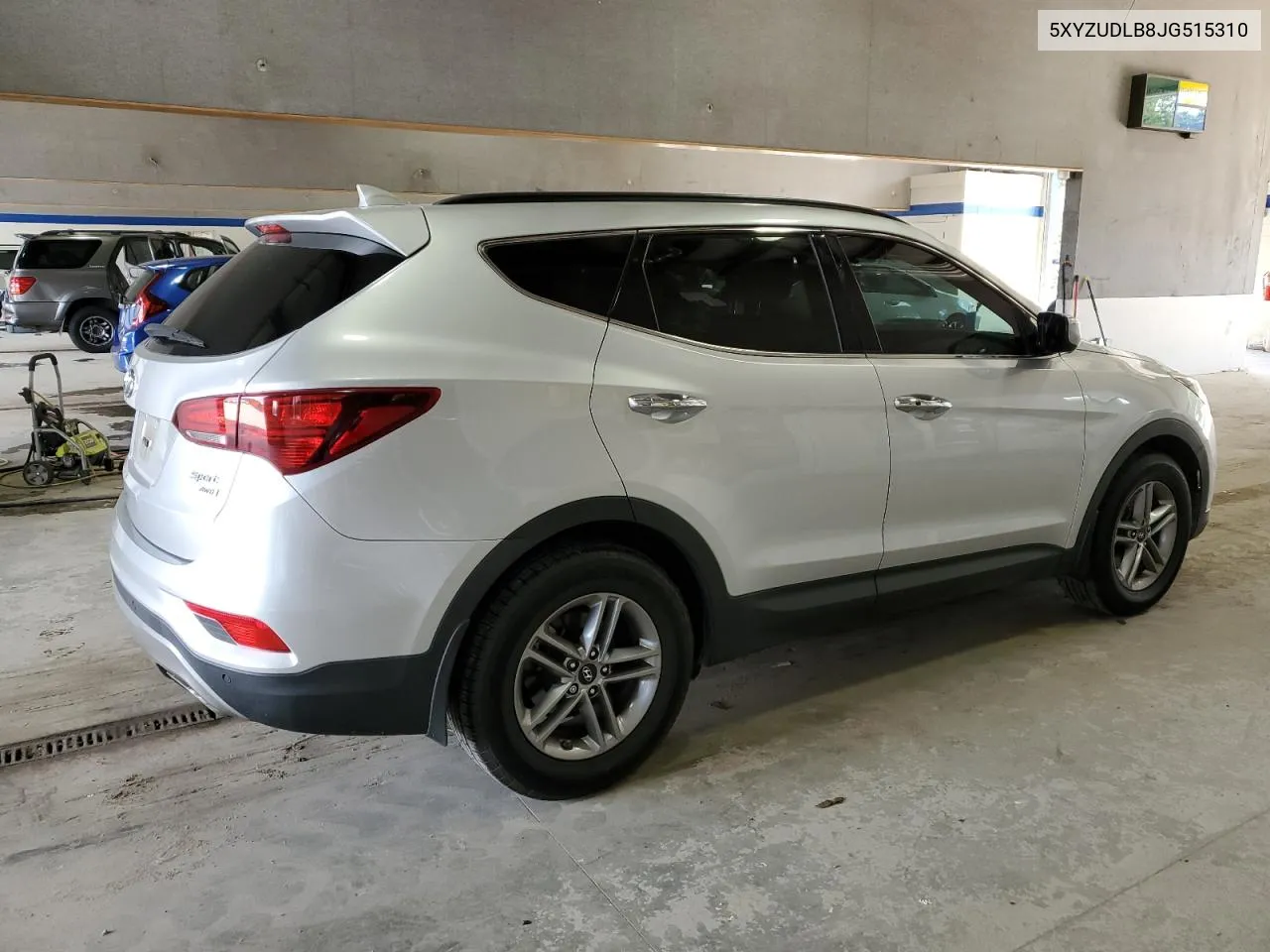 2018 Hyundai Santa Fe Sport VIN: 5XYZUDLB8JG515310 Lot: 70370004