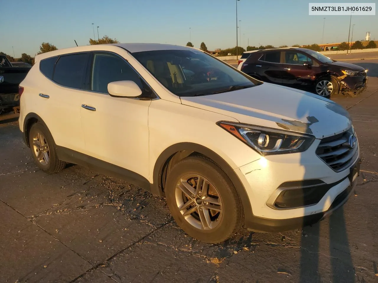 5NMZT3LB1JH061629 2018 Hyundai Santa Fe Sport