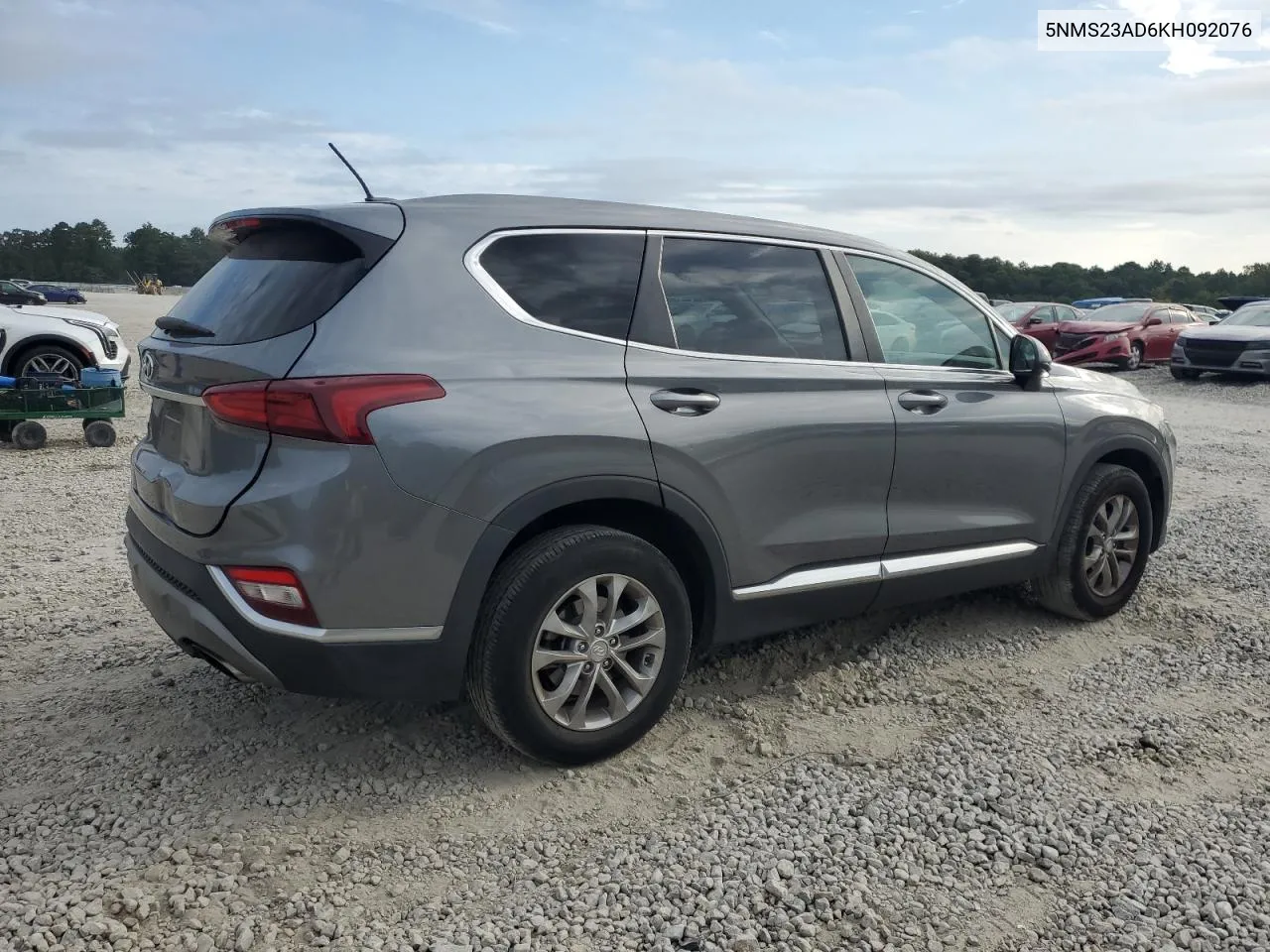 2019 Hyundai Santa Fe Se VIN: 5NMS23AD6KH092076 Lot: 70301244