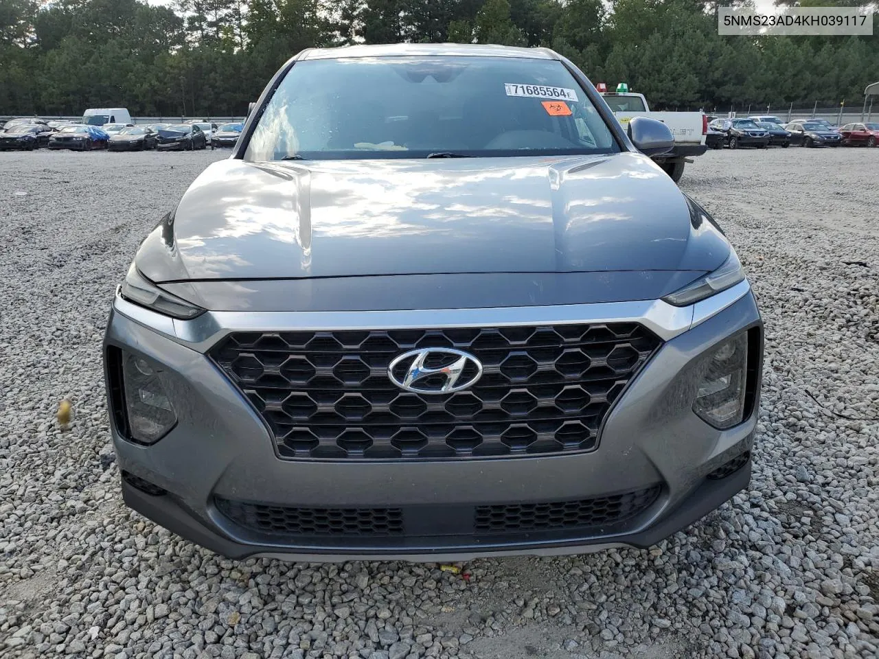 5NMS23AD4KH039117 2019 Hyundai Santa Fe Se