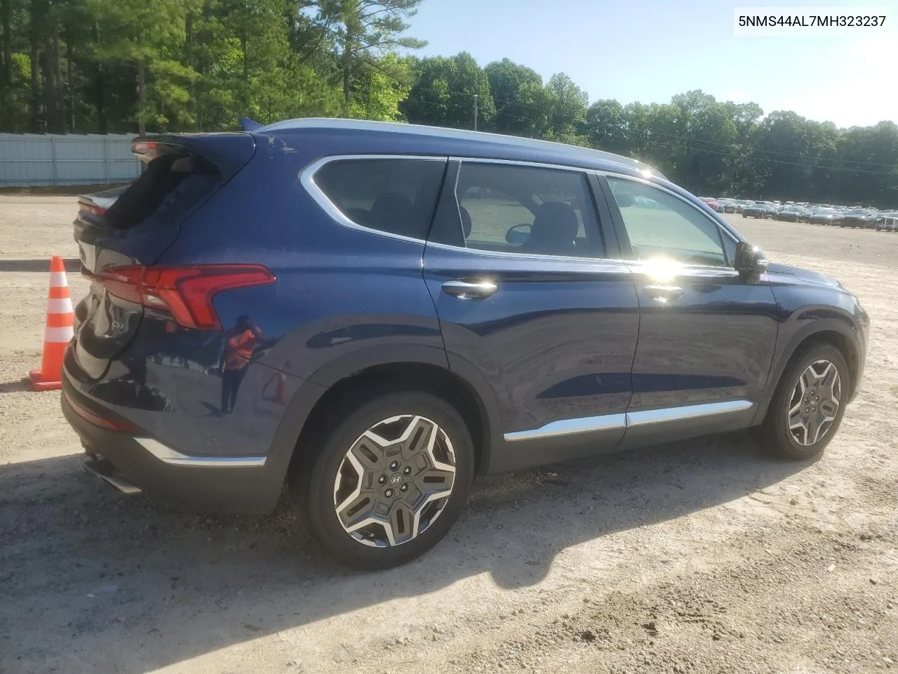 2021 Hyundai Santa Fe Limited VIN: 5NMS44AL7MH323237 Lot: 56335304