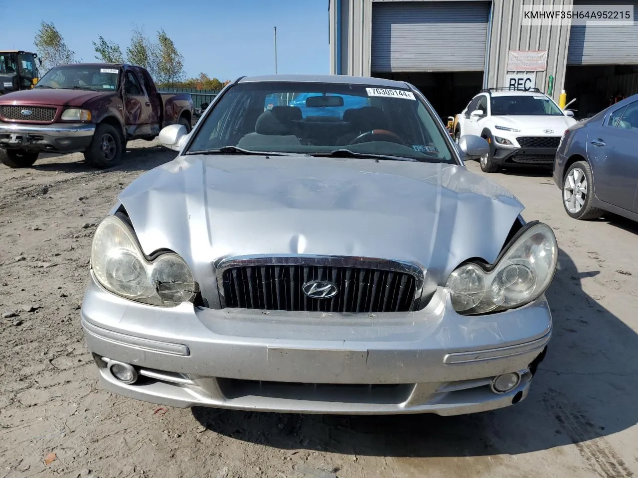 KMHWF35H64A952215 2004 Hyundai Sonata Gls