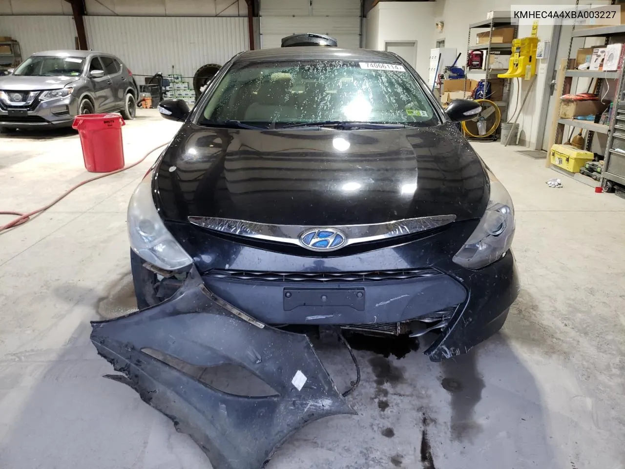 2011 Hyundai Sonata Hybrid VIN: KMHEC4A4XBA003227 Lot: 74066114