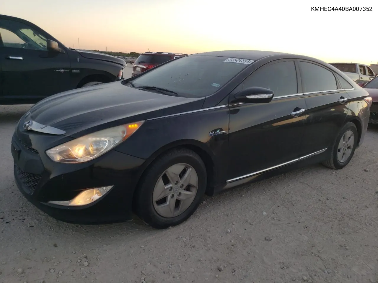 2011 Hyundai Sonata Hybrid VIN: KMHEC4A40BA007352 Lot: 77544734