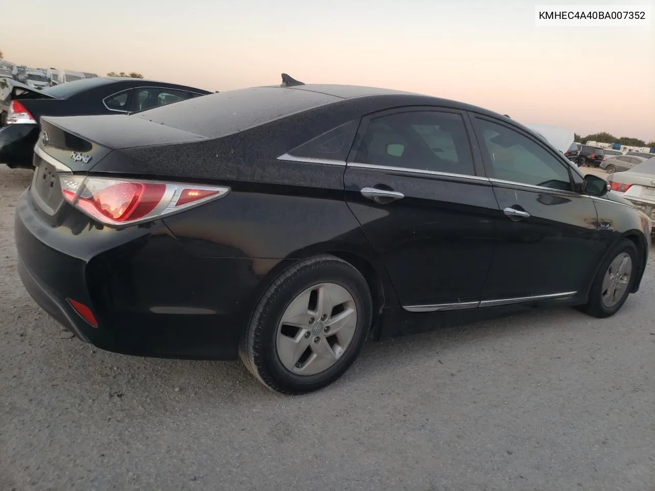 2011 Hyundai Sonata Hybrid VIN: KMHEC4A40BA007352 Lot: 77544734