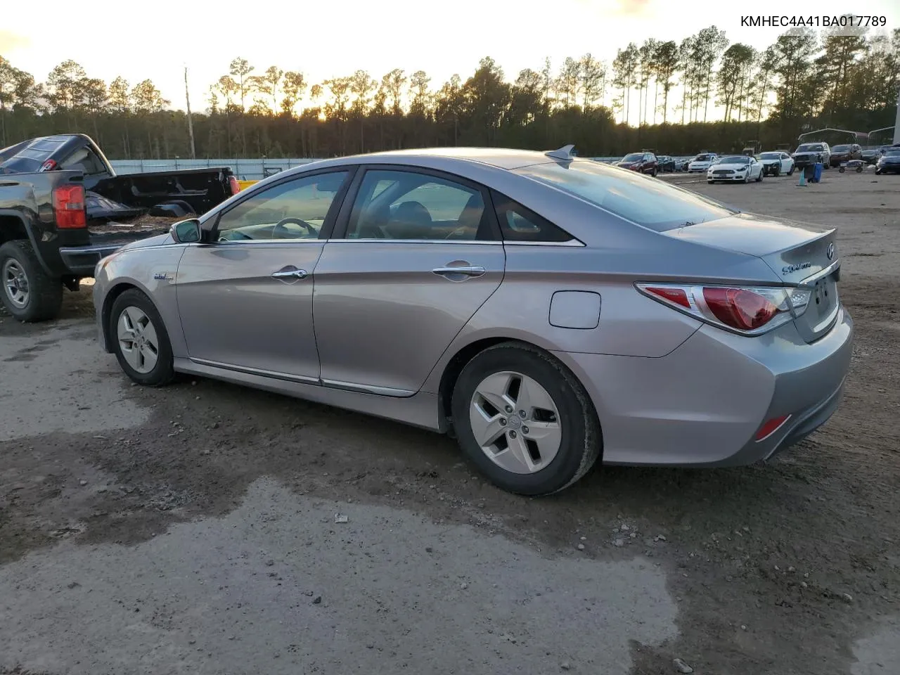 2011 Hyundai Sonata Hybrid VIN: KMHEC4A41BA017789 Lot: 80481944