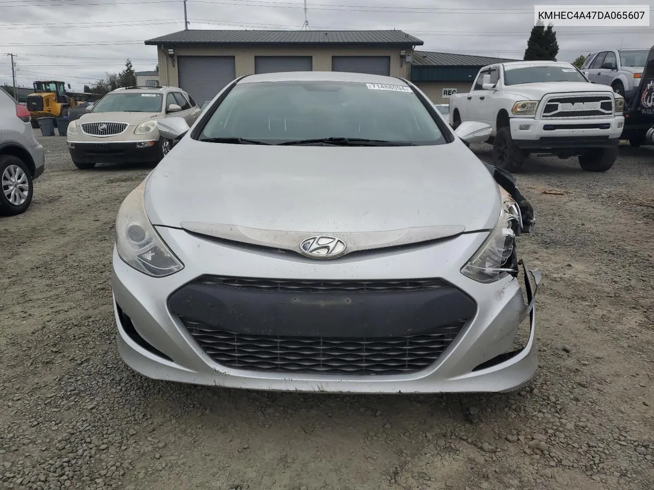 2013 Hyundai Sonata Hybrid VIN: KMHEC4A47DA065607 Lot: 71488094