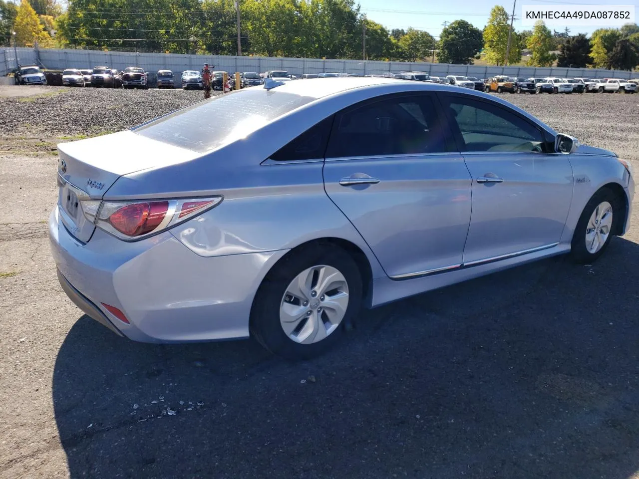 2013 Hyundai Sonata Hybrid VIN: KMHEC4A49DA087852 Lot: 73879164