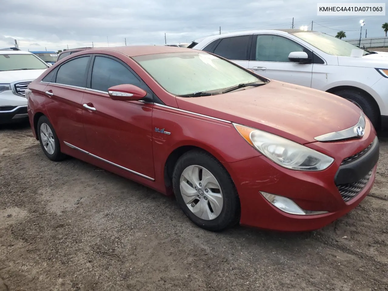 2013 Hyundai Sonata Hybrid VIN: KMHEC4A41DA071063 Lot: 75393374