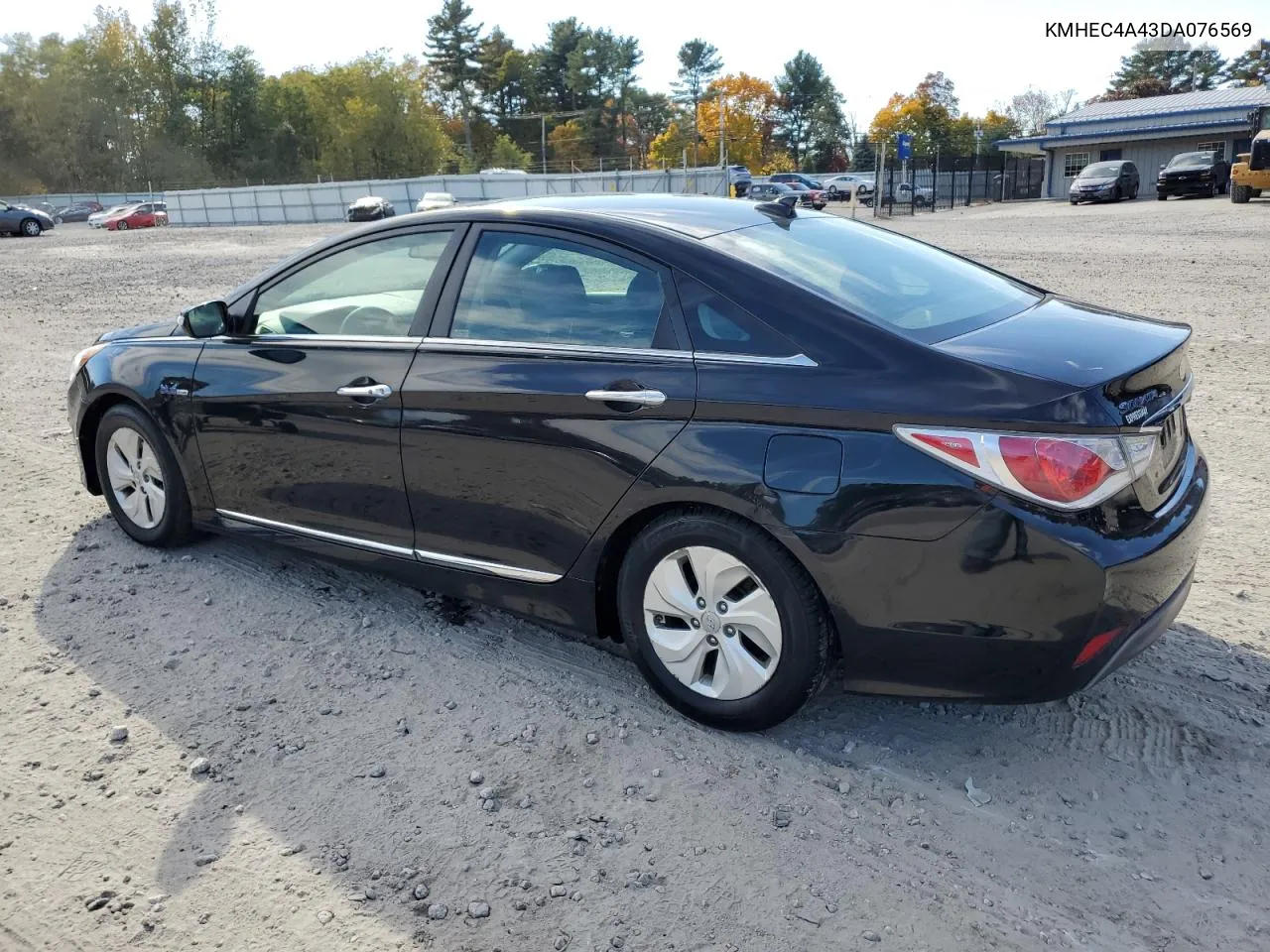 2013 Hyundai Sonata Hybrid VIN: KMHEC4A43DA076569 Lot: 77316464