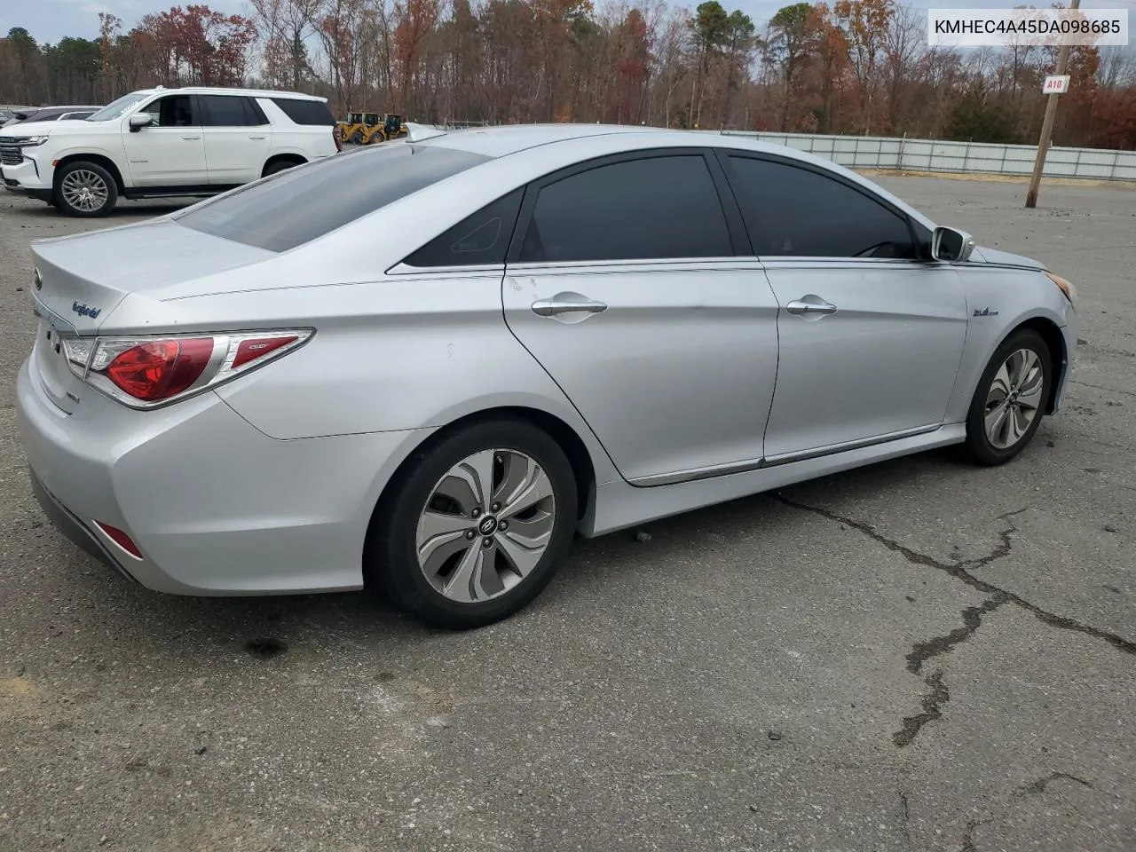 2013 Hyundai Sonata Hybrid VIN: KMHEC4A45DA098685 Lot: 81838094