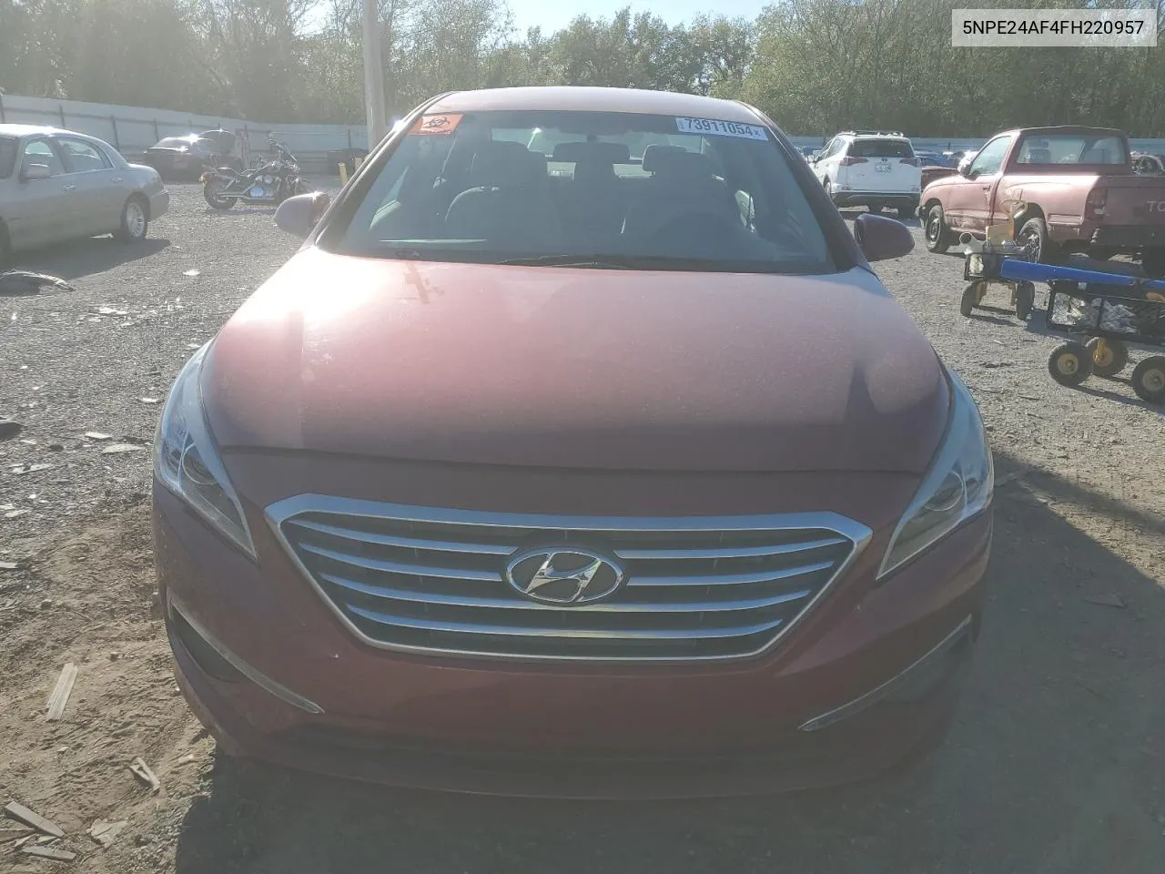 2015 Hyundai Sonata Se VIN: 5NPE24AF4FH220957 Lot: 73911054