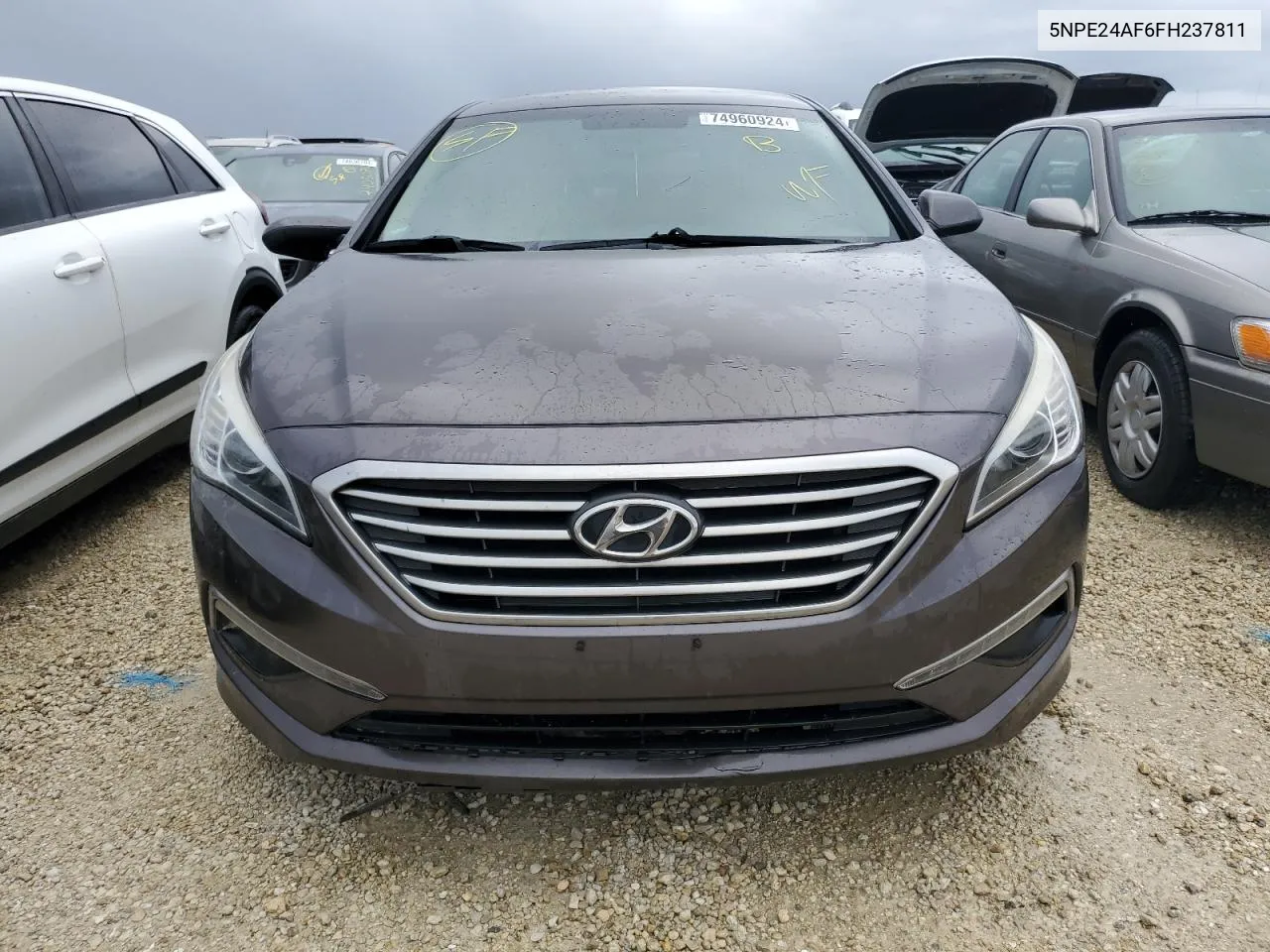 2015 Hyundai Sonata Se VIN: 5NPE24AF6FH237811 Lot: 74960924