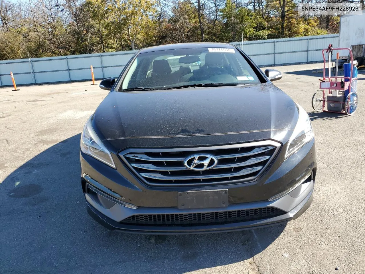 2015 Hyundai Sonata Sport VIN: 5NPE34AF9FH228923 Lot: 76778594