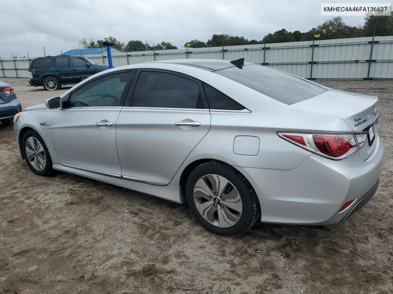 2015 Hyundai Sonata Hybrid VIN: KMHEC4A46FA136637 Lot: 79086774