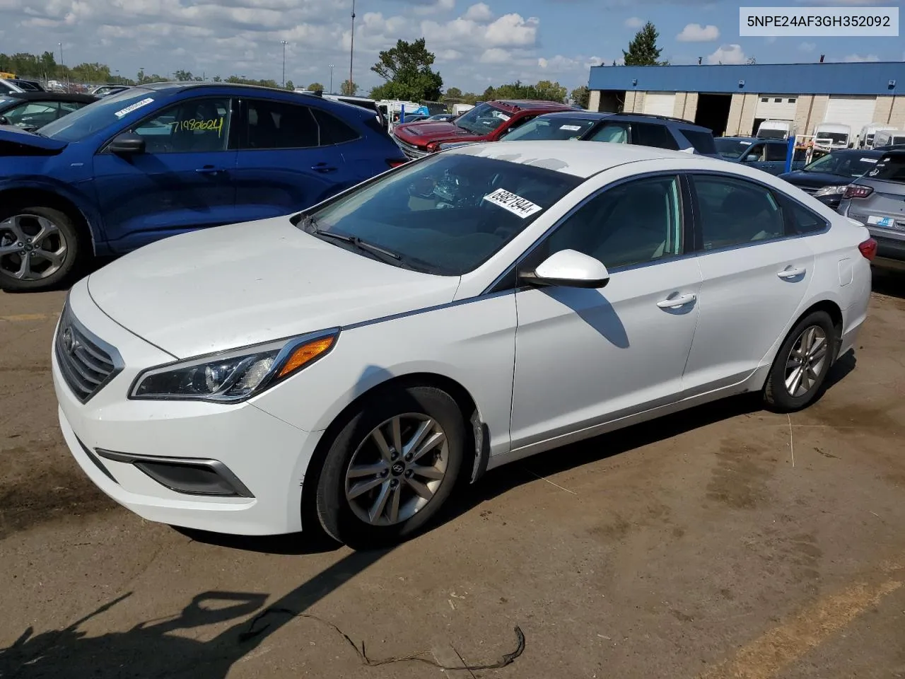 2016 Hyundai Sonata Se VIN: 5NPE24AF3GH352092 Lot: 69821944