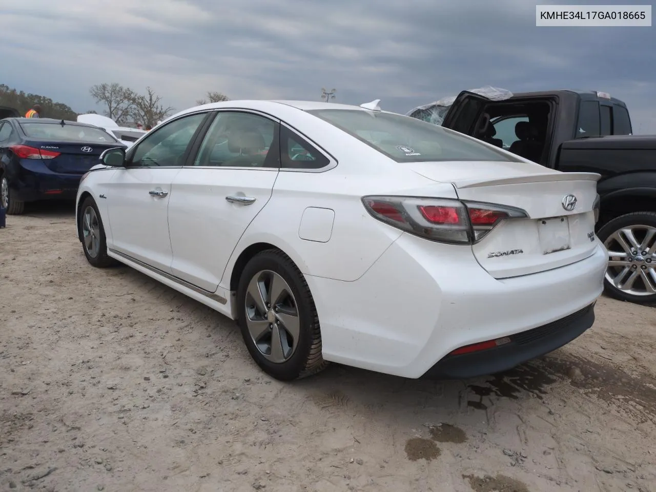 2016 Hyundai Sonata Hybrid VIN: KMHE34L17GA018665 Lot: 76401004