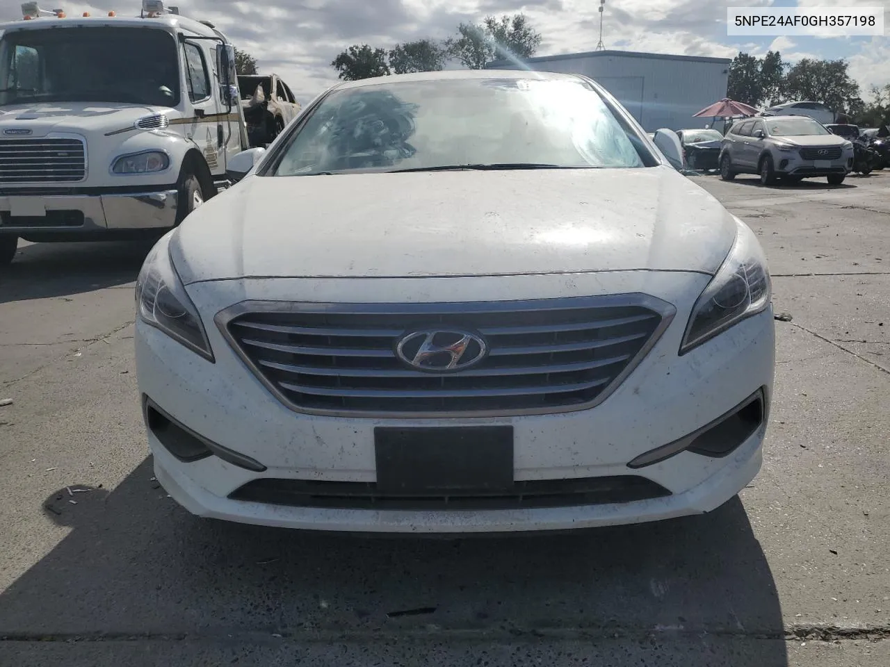 2016 Hyundai Sonata Se VIN: 5NPE24AF0GH357198 Lot: 76670074