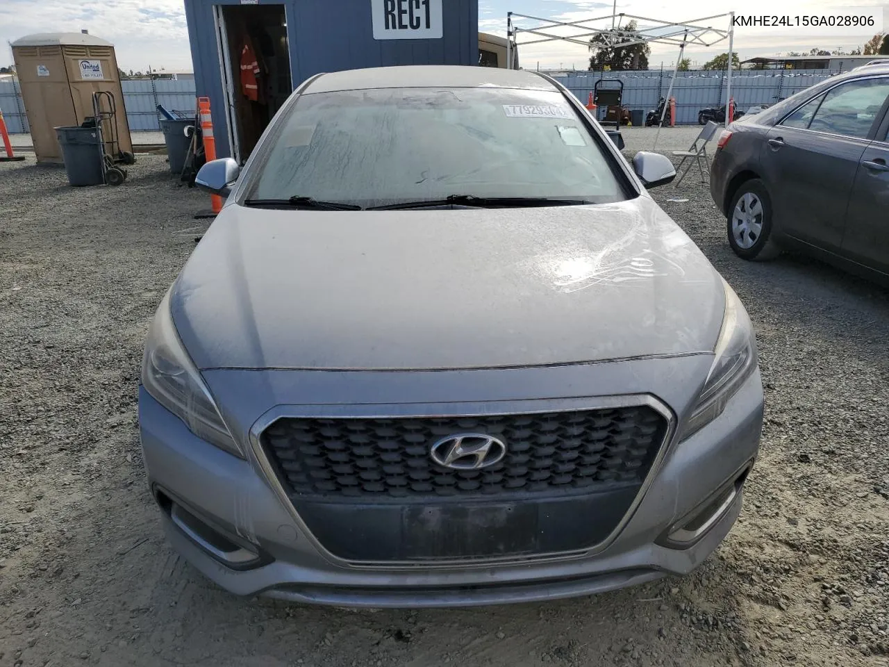 2016 Hyundai Sonata Hybrid VIN: KMHE24L15GA028906 Lot: 77929304