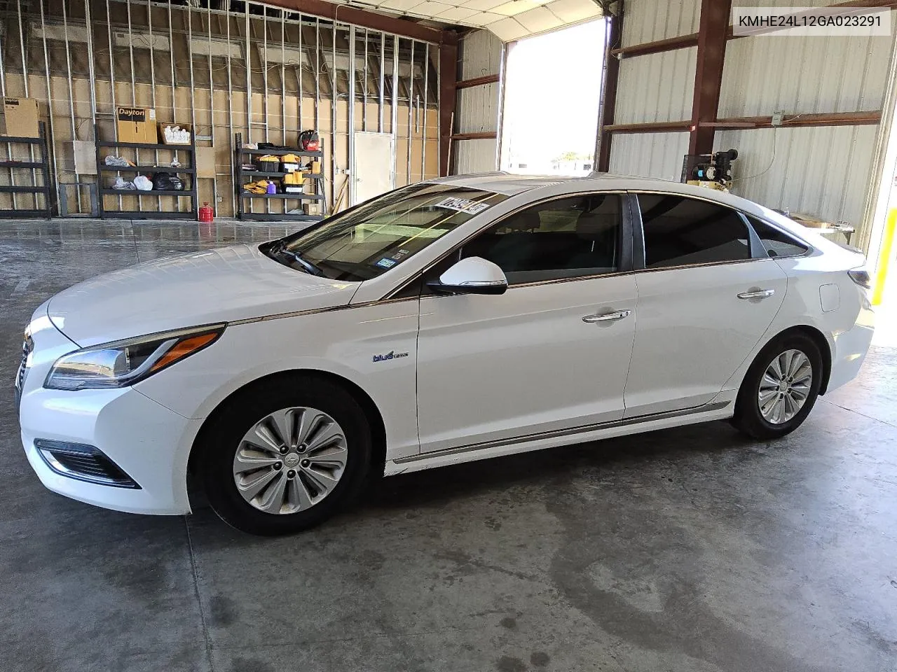 2016 Hyundai Sonata Hybrid VIN: KMHE24L12GA023291 Lot: 77949414