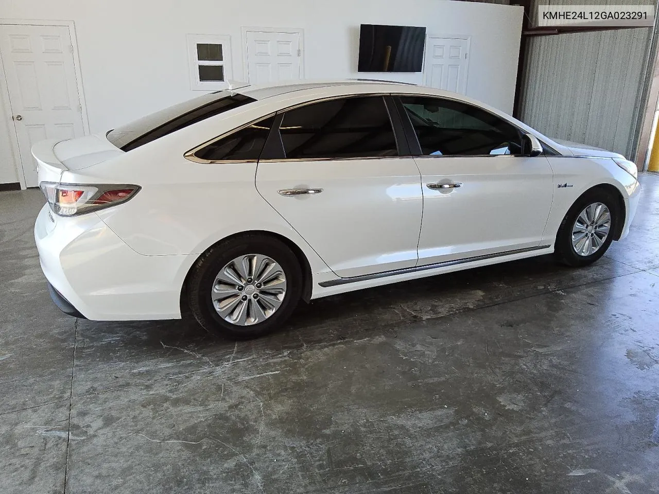 2016 Hyundai Sonata Hybrid VIN: KMHE24L12GA023291 Lot: 77949414