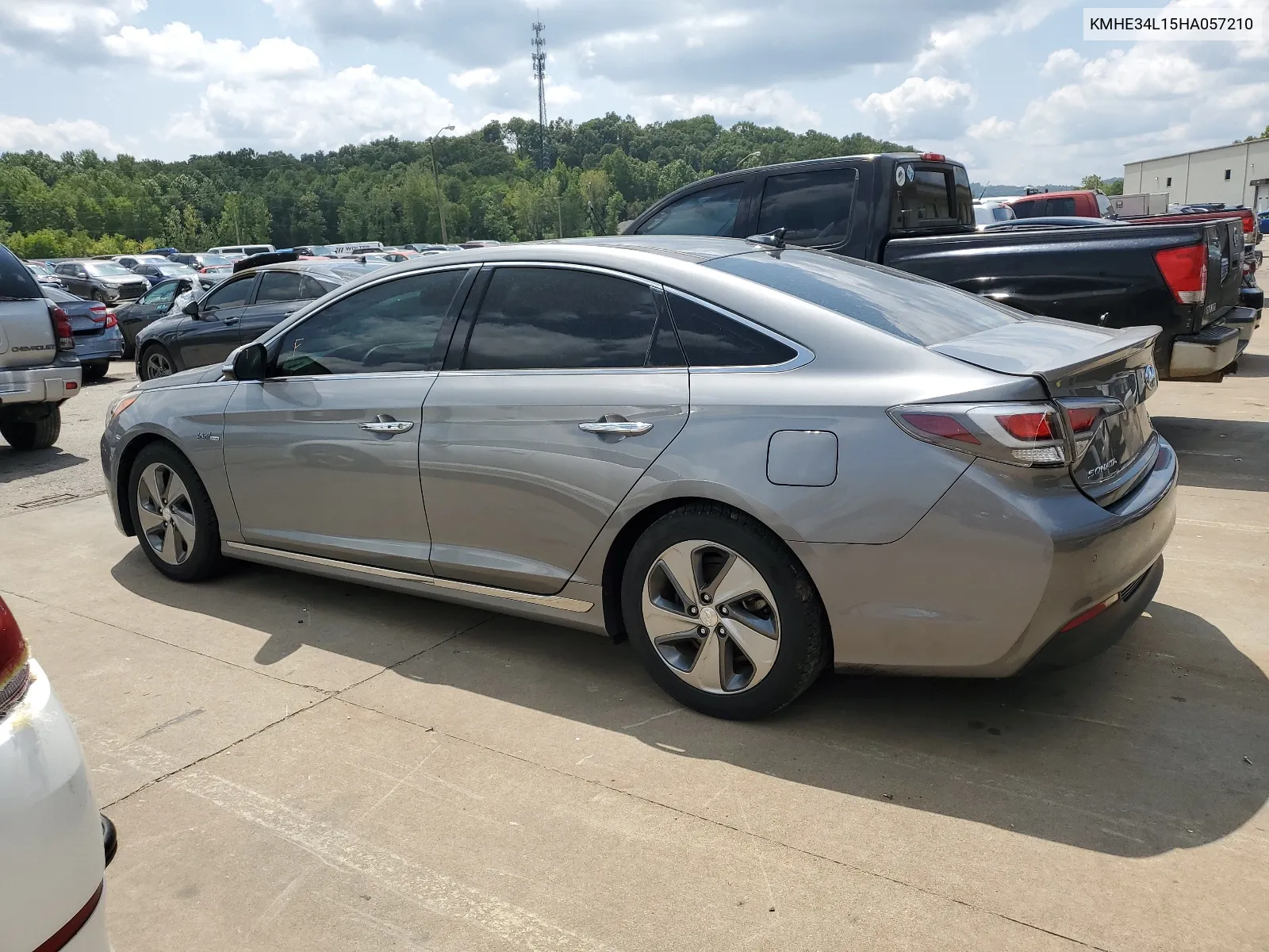 2017 Hyundai Sonata Hybrid VIN: KMHE34L15HA057210 Lot: 67603224