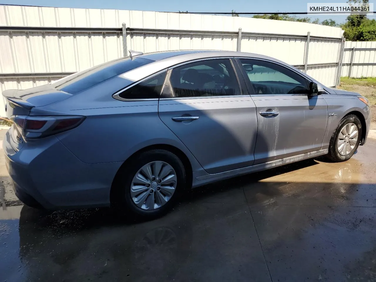 2017 Hyundai Sonata Hybrid VIN: KMHE24L11HA044361 Lot: 69284684