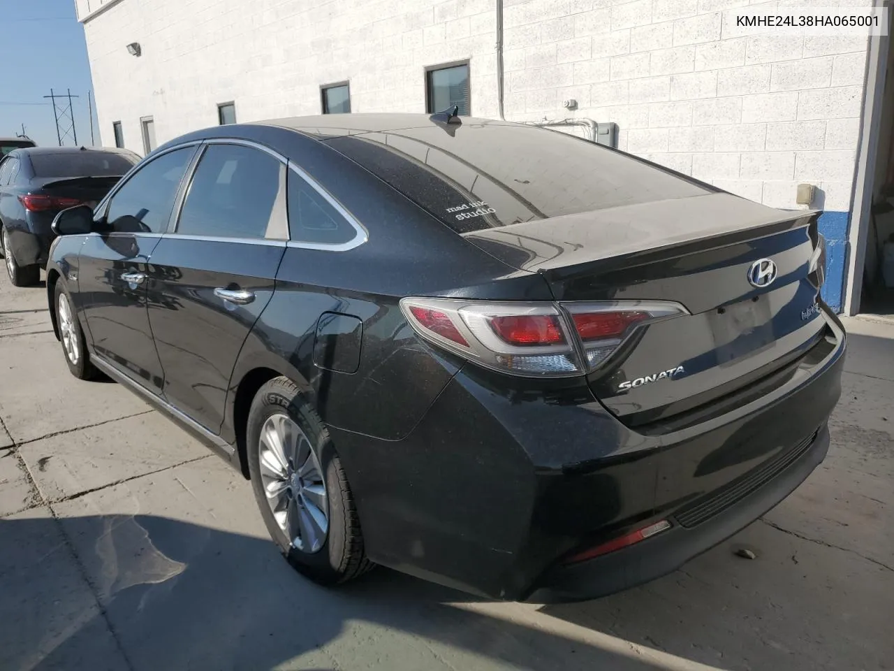 2017 Hyundai Sonata Hybrid VIN: KMHE24L38HA065001 Lot: 69591084