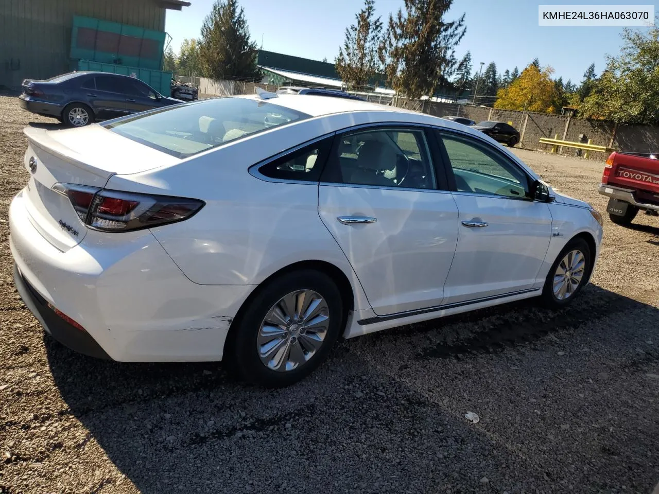 2017 Hyundai Sonata Hybrid VIN: KMHE24L36HA063070 Lot: 74846114