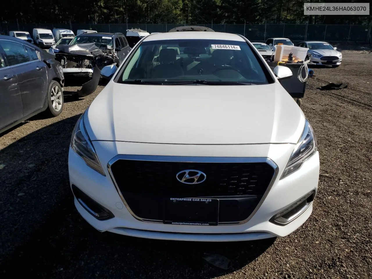 2017 Hyundai Sonata Hybrid VIN: KMHE24L36HA063070 Lot: 74846114