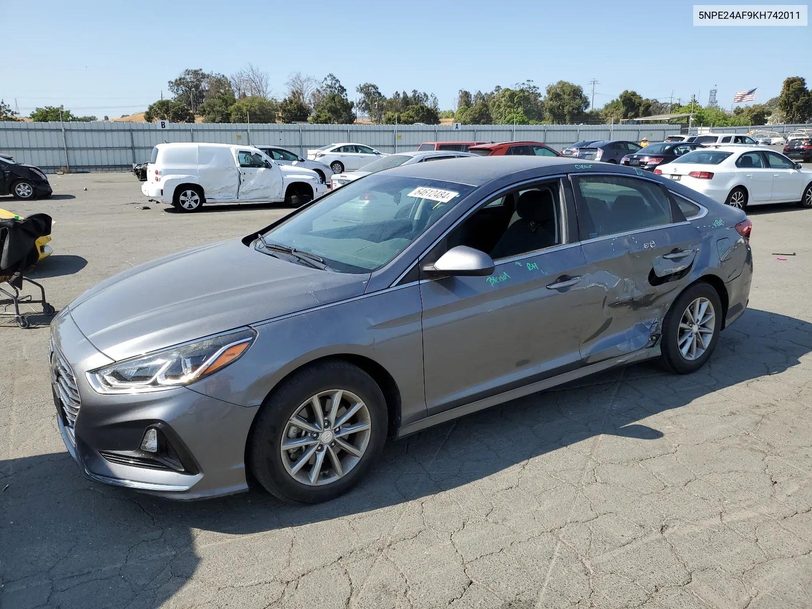 2019 Hyundai Sonata Se VIN: 5NPE24AF9KH742011 Lot: 64612484