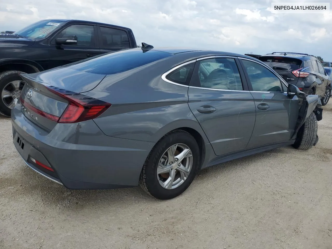 5NPEG4JA1LH026694 2020 Hyundai Sonata Se