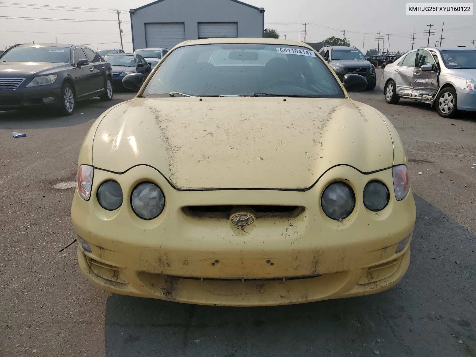 KMHJG25FXYU160122 2000 Hyundai Tiburon