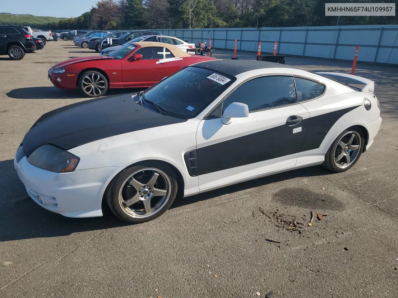 2004 Hyundai Tiburon Gt VIN: KMHHN65F74U109957 Lot: 68679304