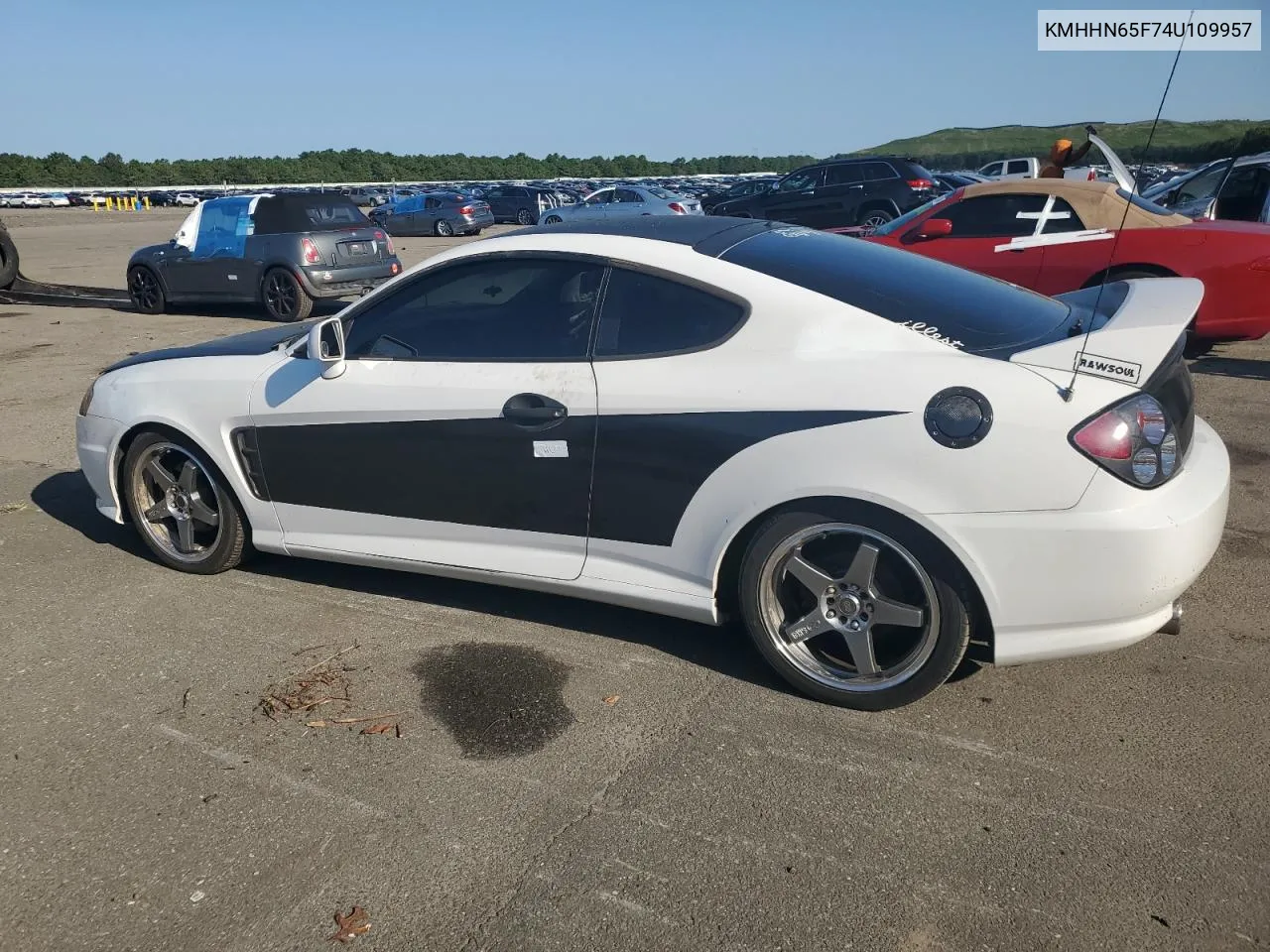 2004 Hyundai Tiburon Gt VIN: KMHHN65F74U109957 Lot: 68679304