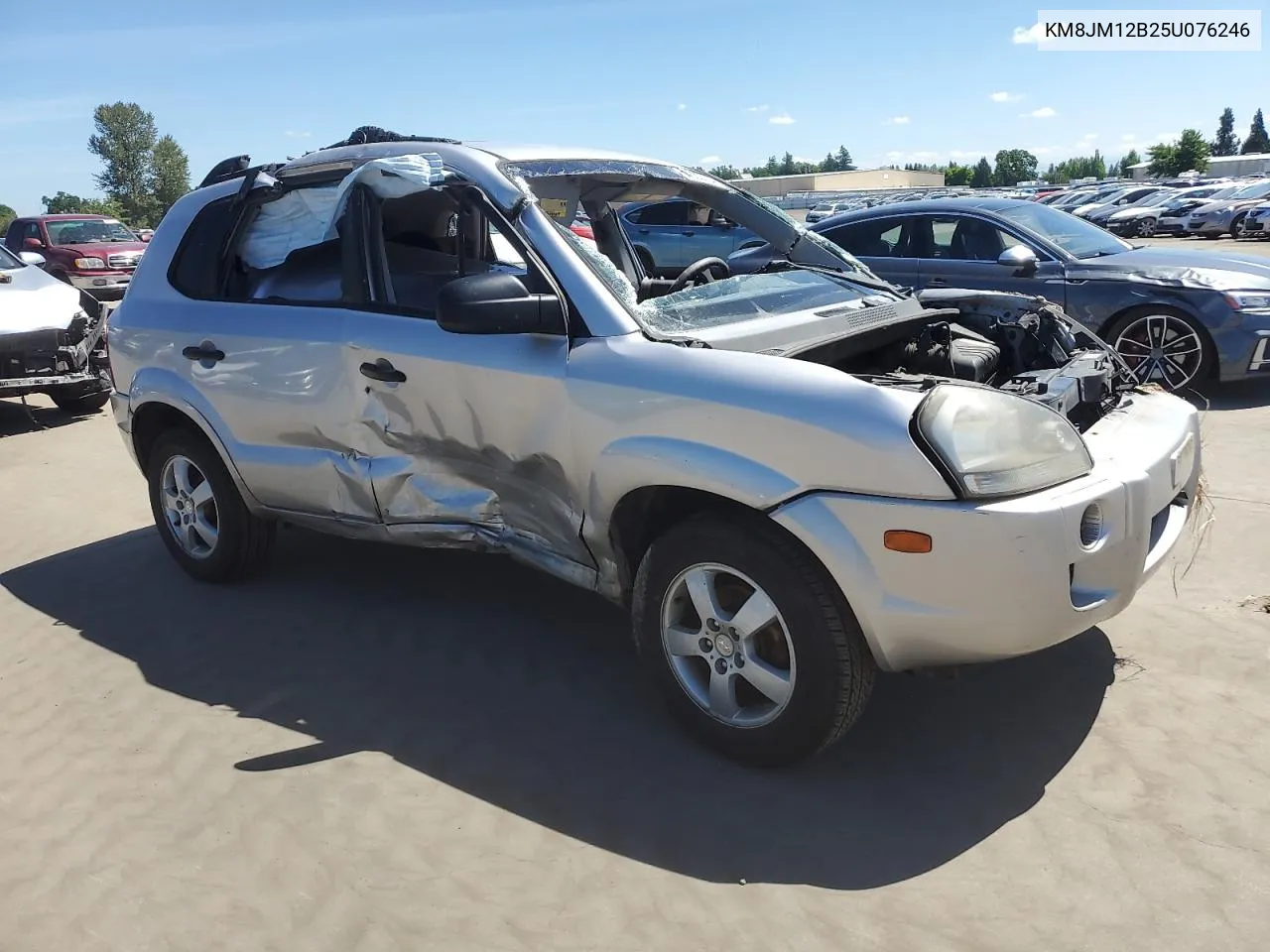 2005 Hyundai Tucson Gl VIN: KM8JM12B25U076246 Lot: 54030704