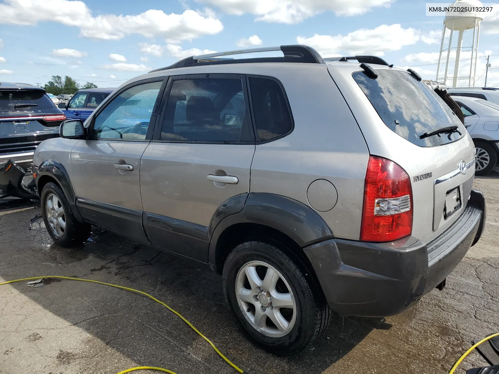 KM8JN72D25U132297 2005 Hyundai Tucson Gls