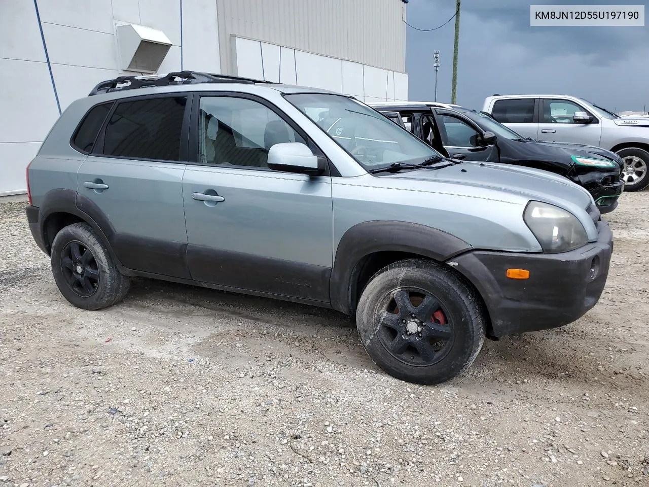 KM8JN12D55U197190 2005 Hyundai Tucson Gls