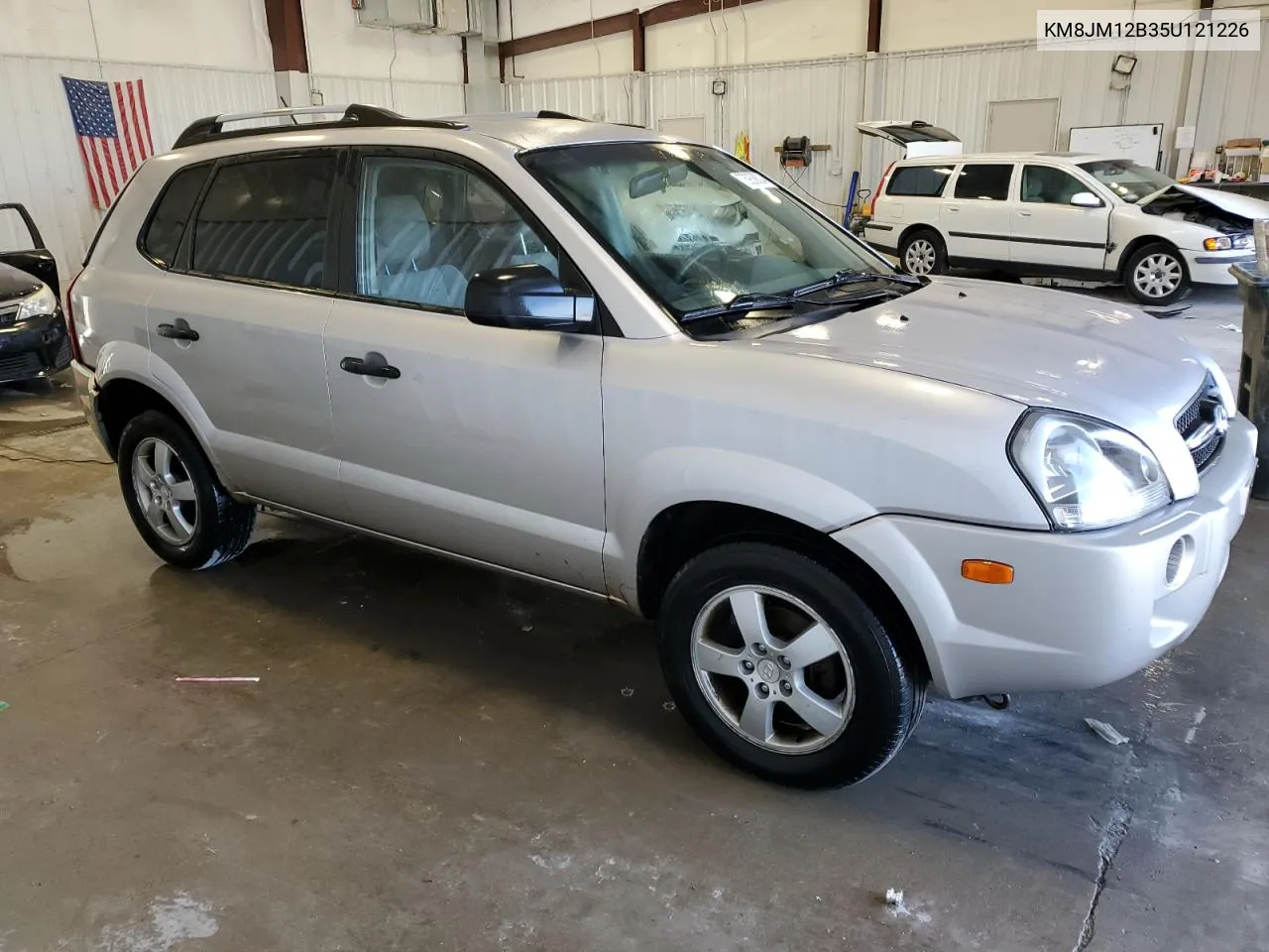 2005 Hyundai Tucson Gl VIN: KM8JM12B35U121226 Lot: 73938804