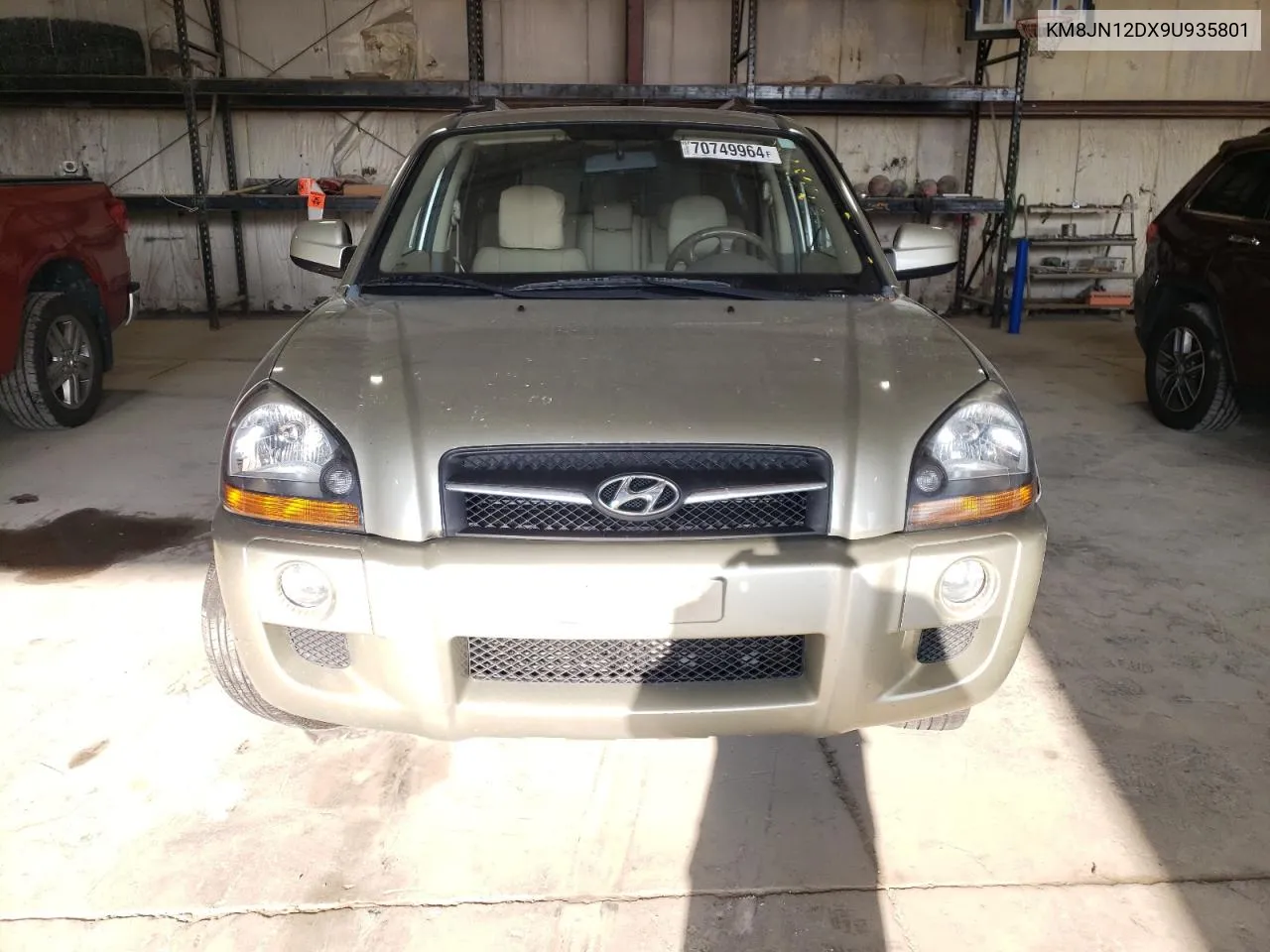 KM8JN12DX9U935801 2009 Hyundai Tucson Se