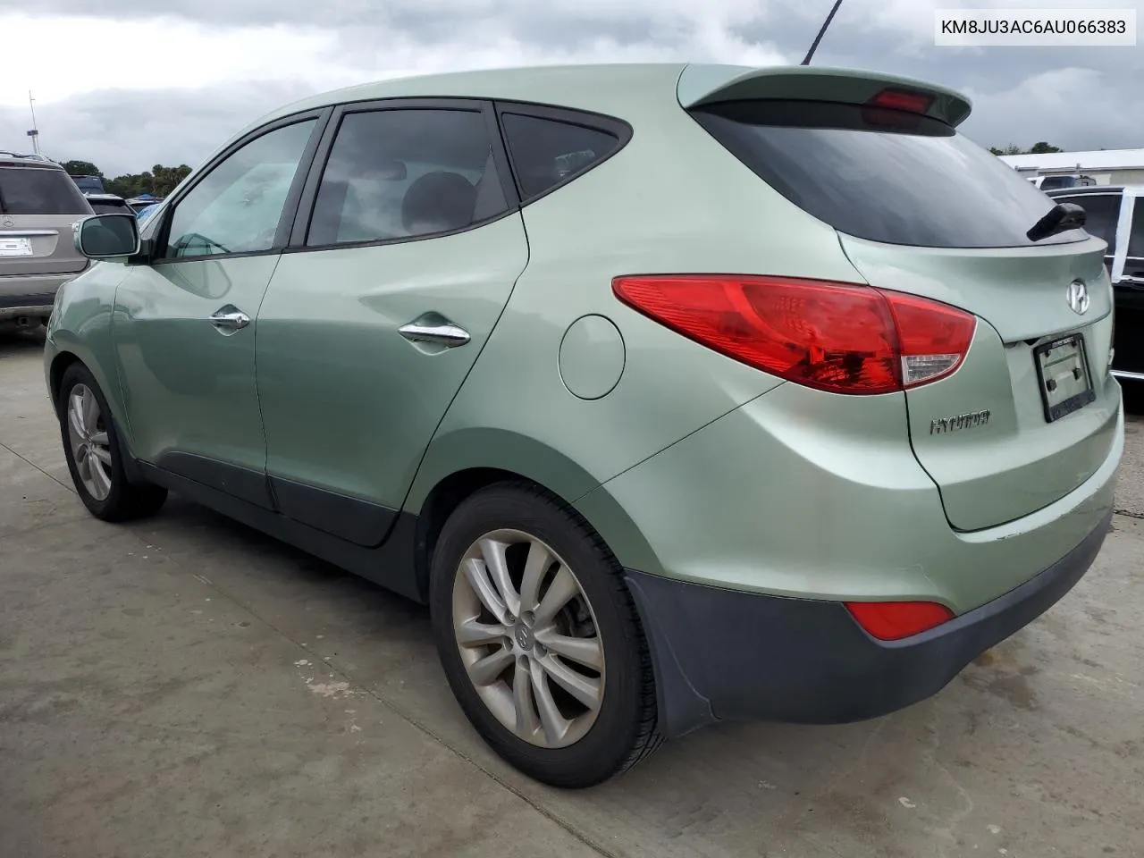 2010 Hyundai Tucson Gls VIN: KM8JU3AC6AU066383 Lot: 74087414