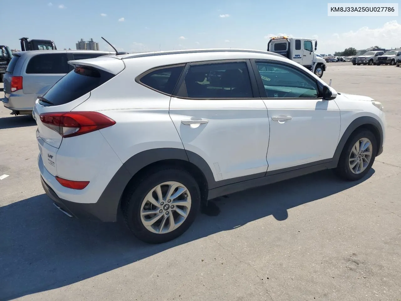 KM8J33A25GU027786 2016 Hyundai Tucson Limited