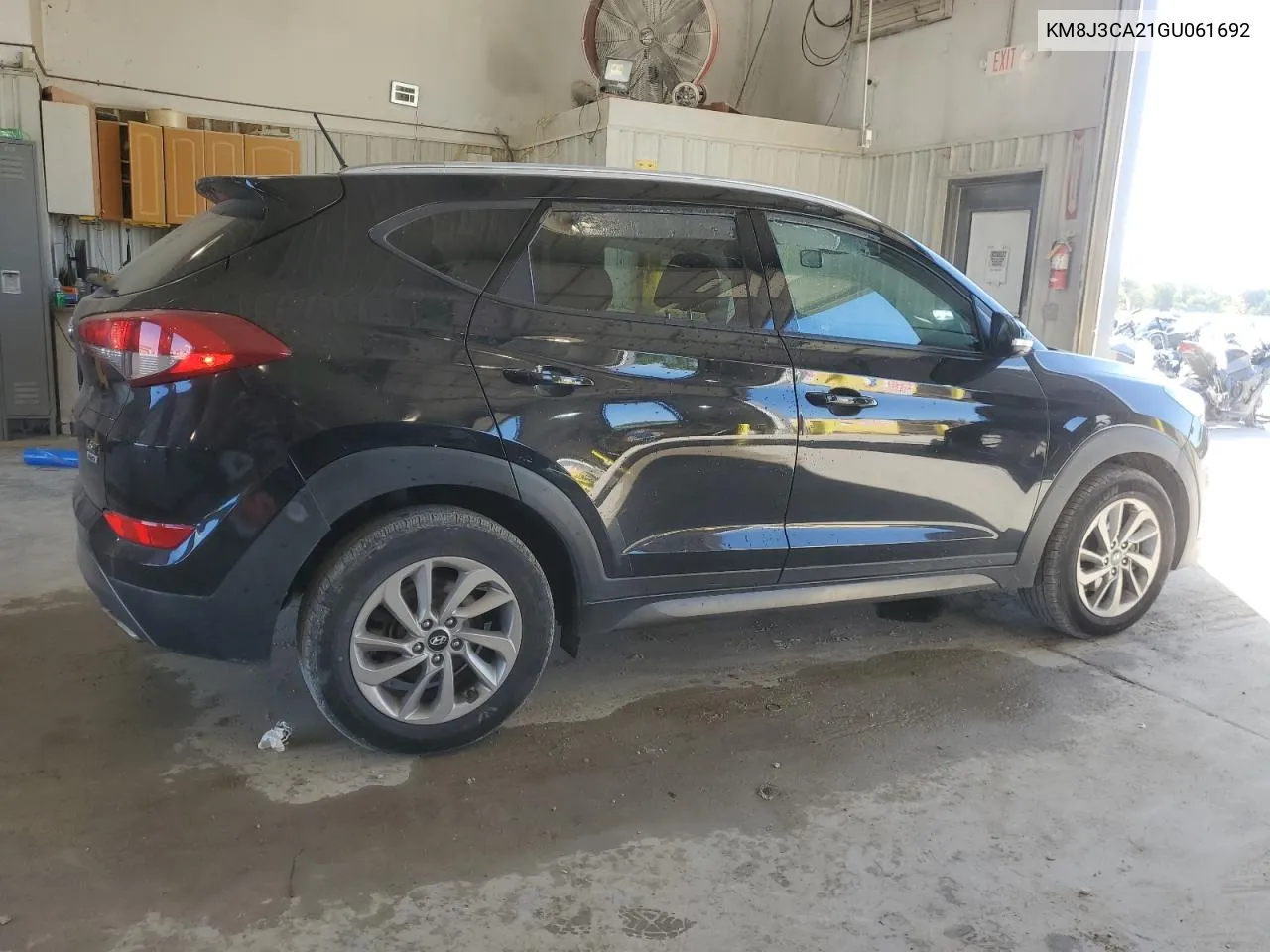 2016 Hyundai Tucson Limited VIN: KM8J3CA21GU061692 Lot: 74264314